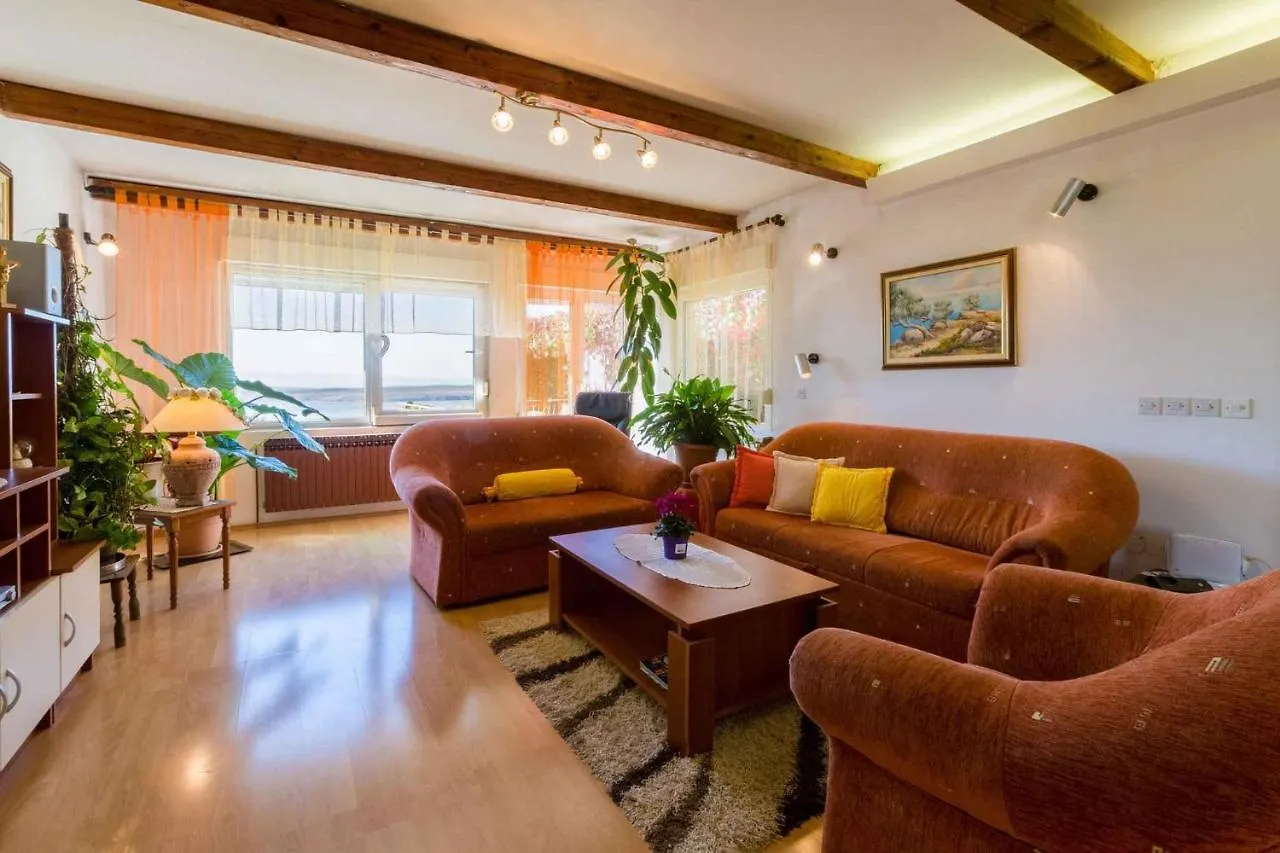 Apartment In Crikvenica 14049 Klanfari