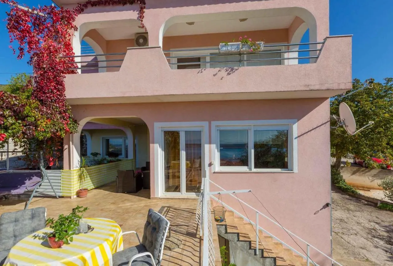 Apartment In Crikvenica 14049 Klanfari