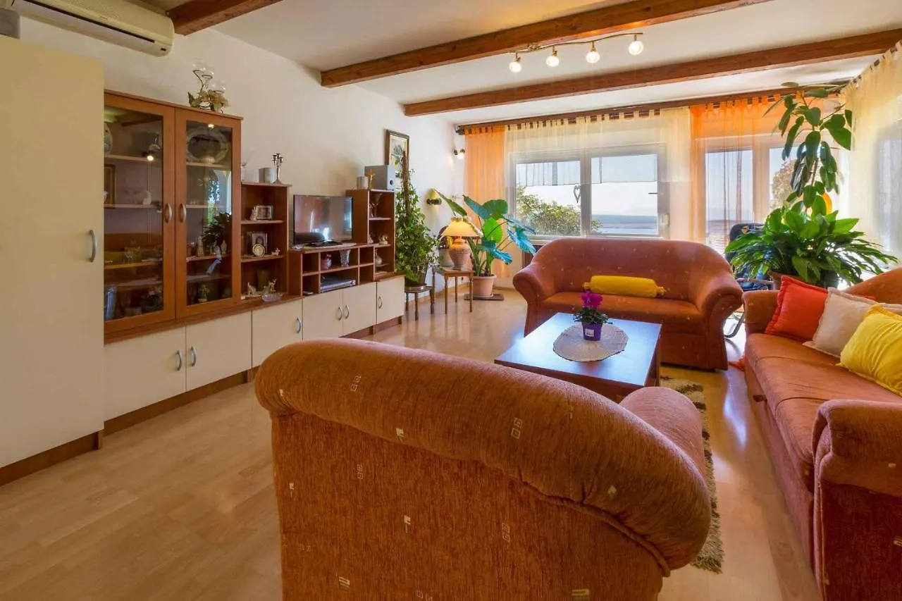 Apartment In Crikvenica 14049 Klanfari
